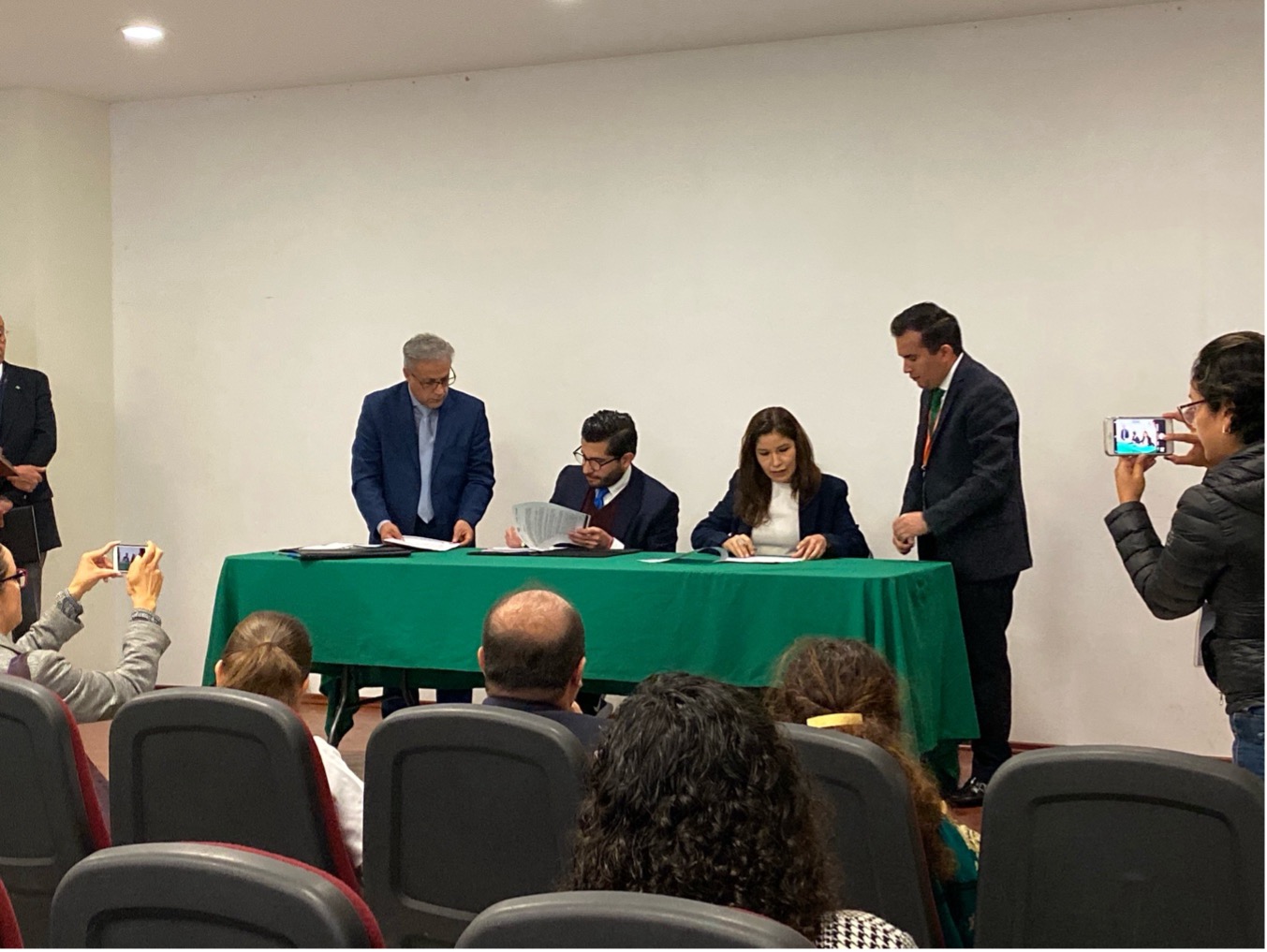 El 19 de noviembre del 2019,  ISSEMyM signa convenio con Etcurae para impulso de investigaciones médicas.